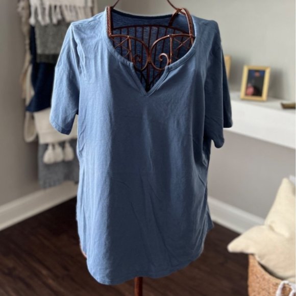 Women's Plus Terra & Sky Split Scoop Short Sleeve Top 1X - Picture 2 of 10